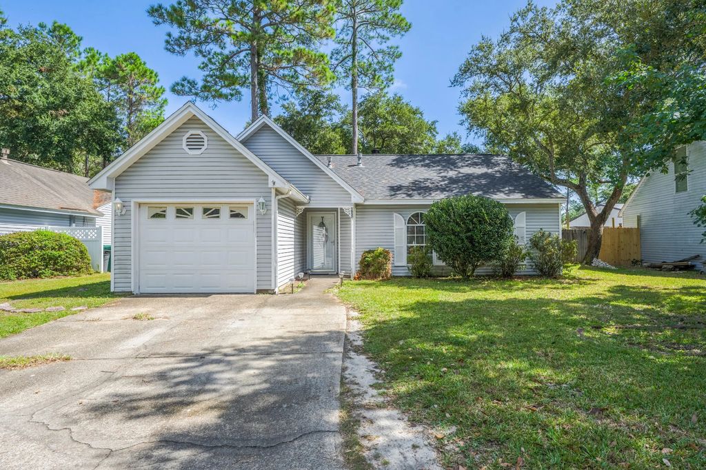 1057 Emerald Lane, Fort Walton Beach