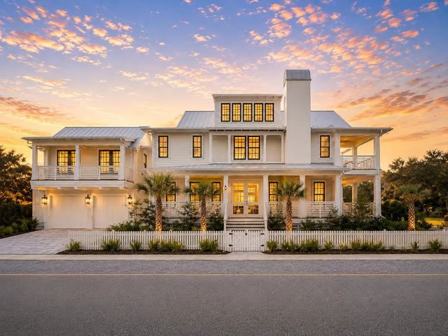 101 Carillon Avenue, Panama City Beach
