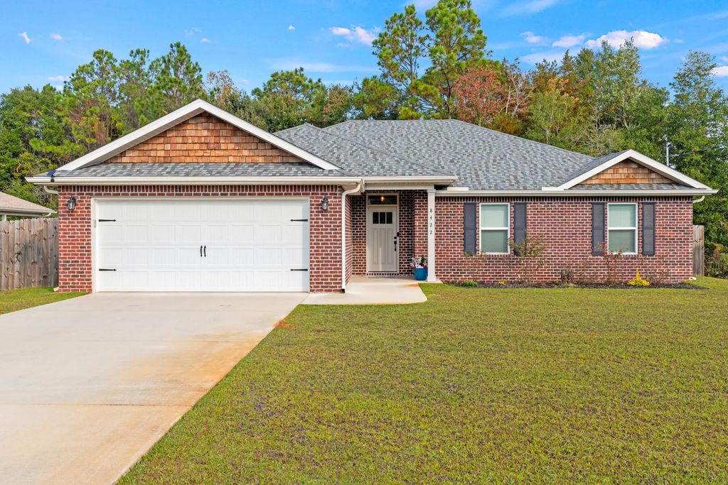 8422 Lucena Street, Navarre