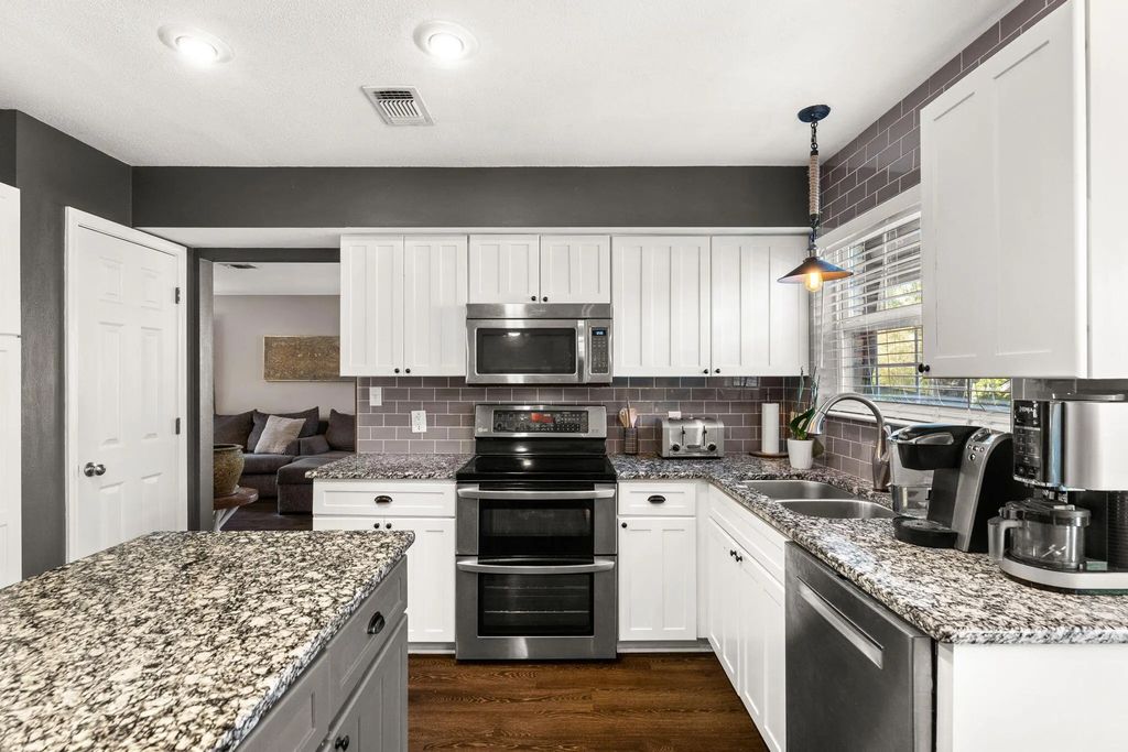 18 of 58 - 110 Rodney Drive, Freeport, FL