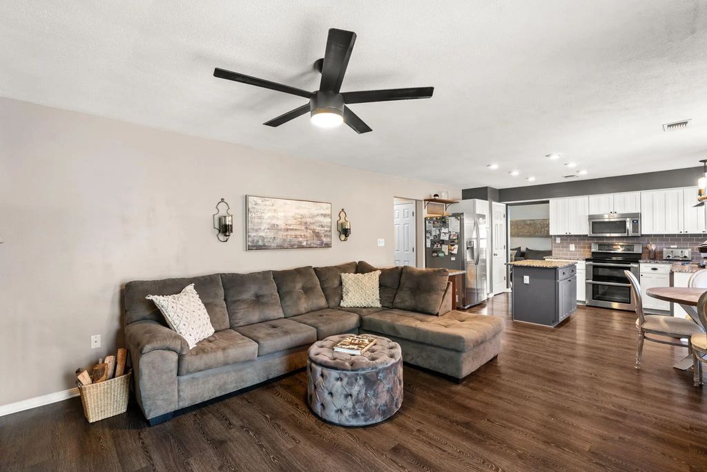 22 of 58 - 110 Rodney Drive, Freeport, FL