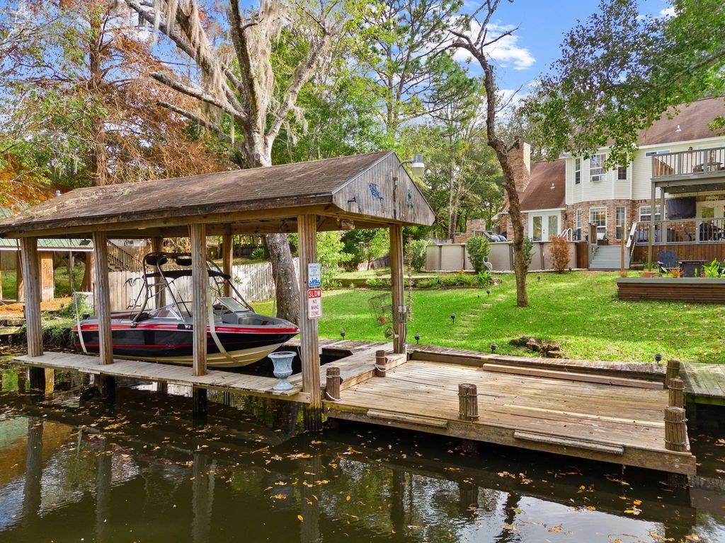 49 of 58 - 110 Rodney Drive, Freeport, FL