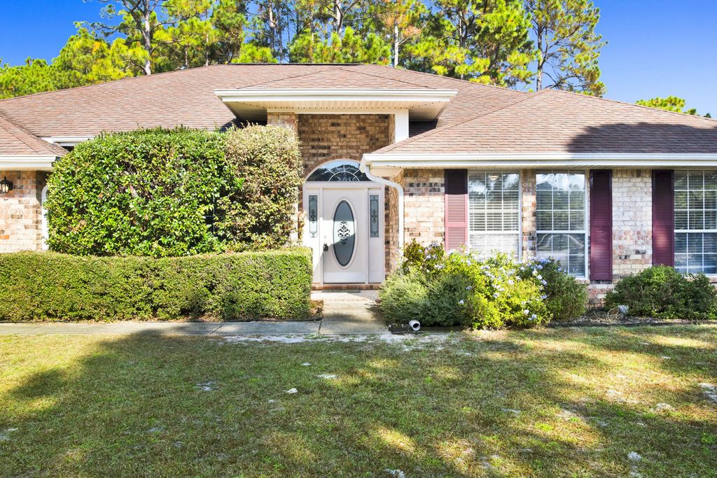 7604 Brewster Street, Navarre