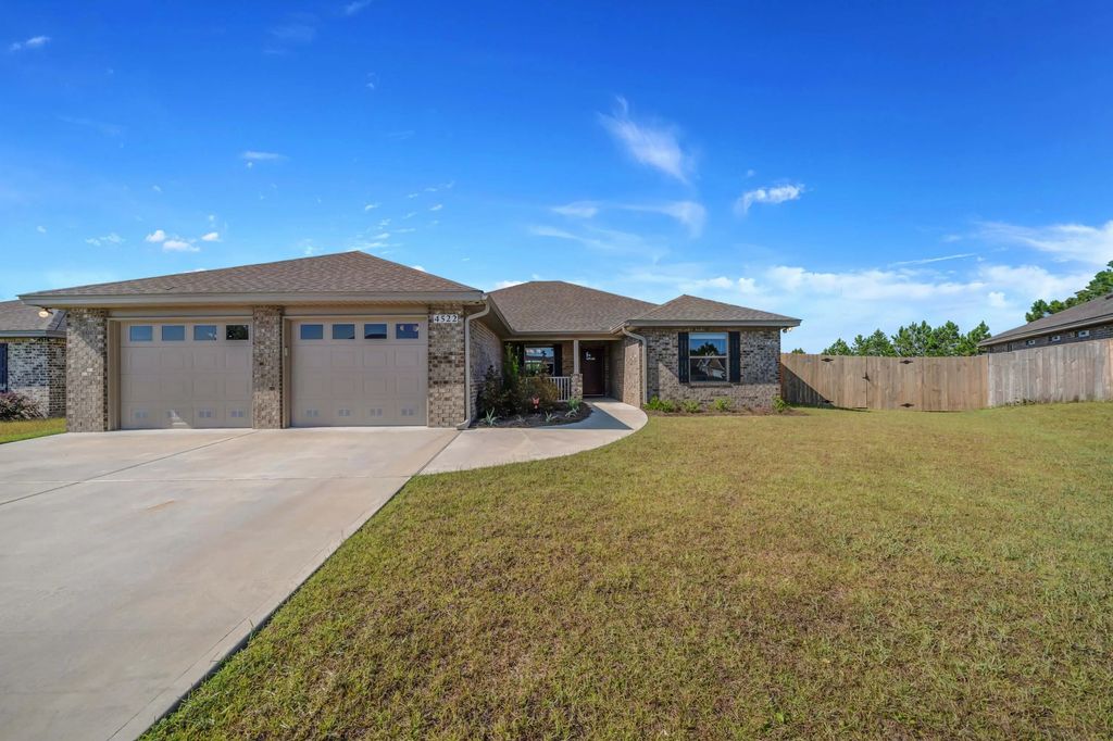 4522 Bylsma Circle, Panama City