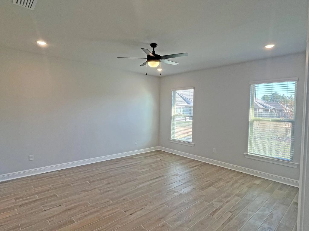 11 of 31 - 303 E Tweet Street, Freeport, FL