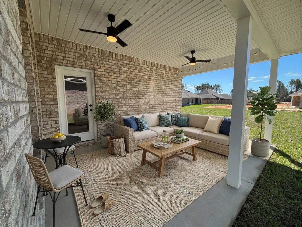 27 of 31 - 303 E Tweet Street, Freeport, FL