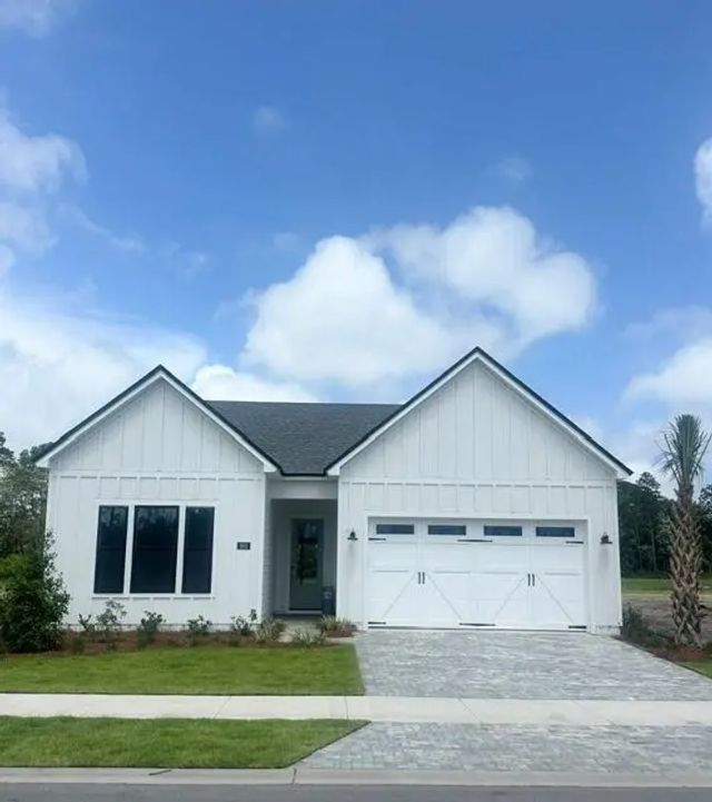 Photo of Listing #990584