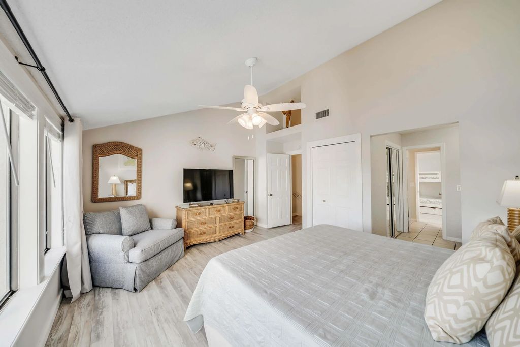 21 of 49 - 8730 Thomas Drive Unit 313, Panama City Beach, FL
