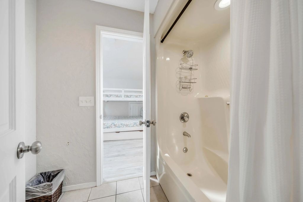 26 of 49 - 8730 Thomas Drive Unit 313, Panama City Beach, FL