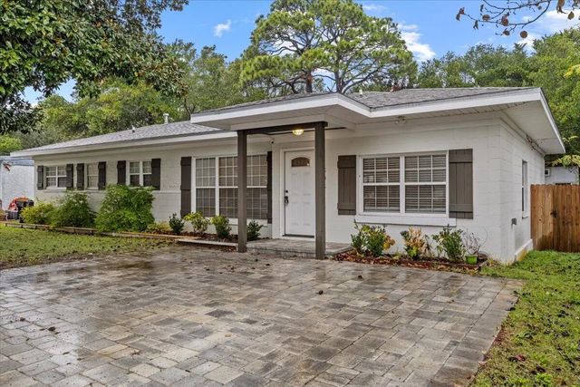 Photo of Listing #990998