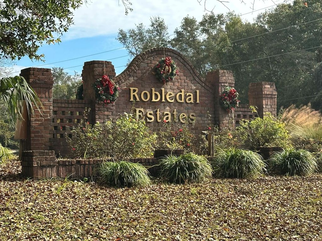 6730 Paso De Cortez Court, Navarre