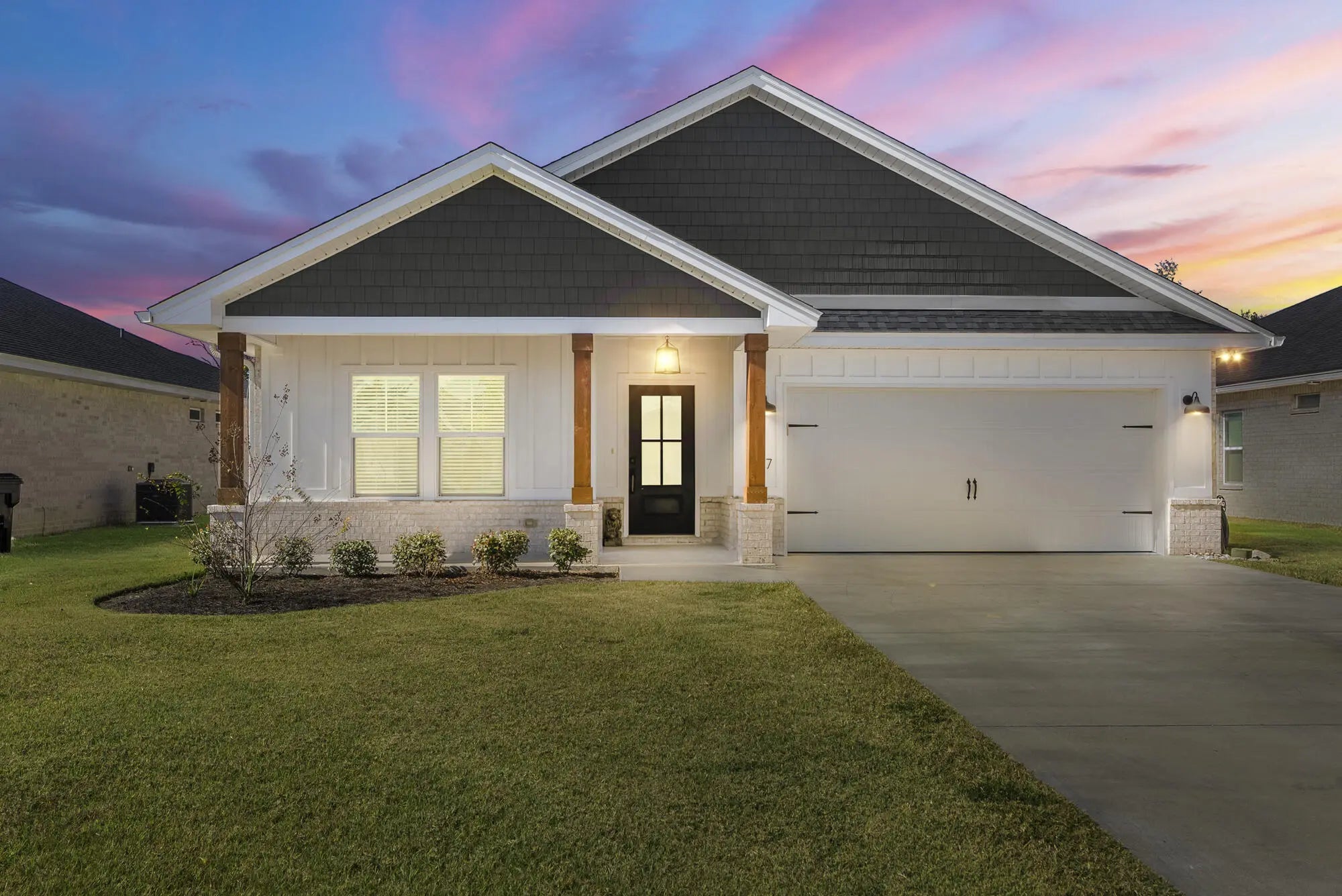 2617 Outlaws Way, Panama City