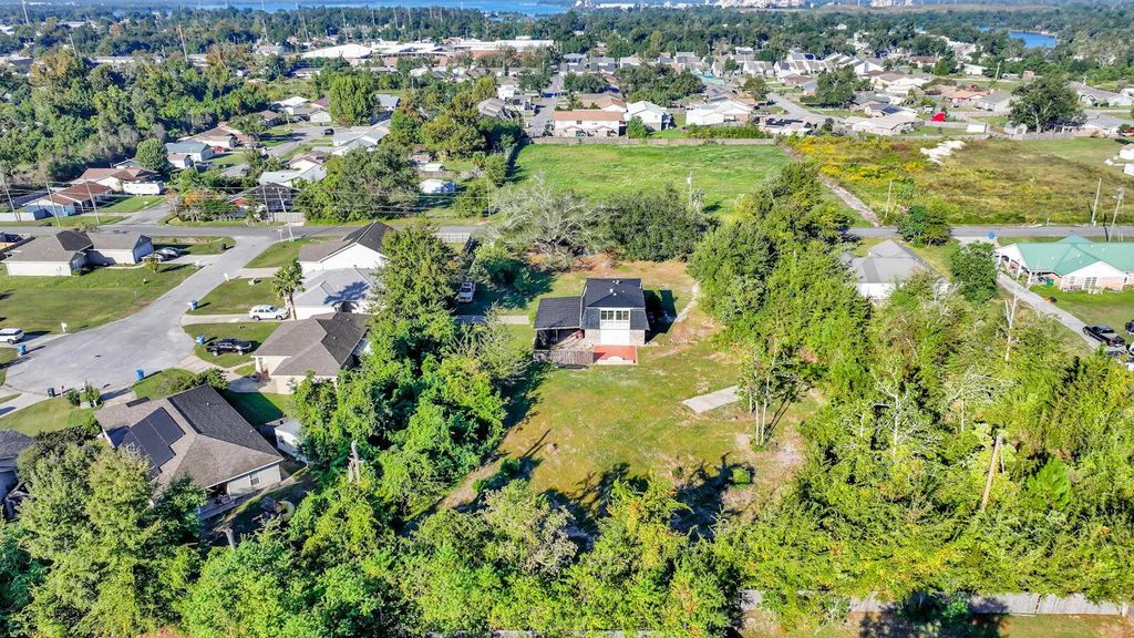 537 N 11th Street, Panama City