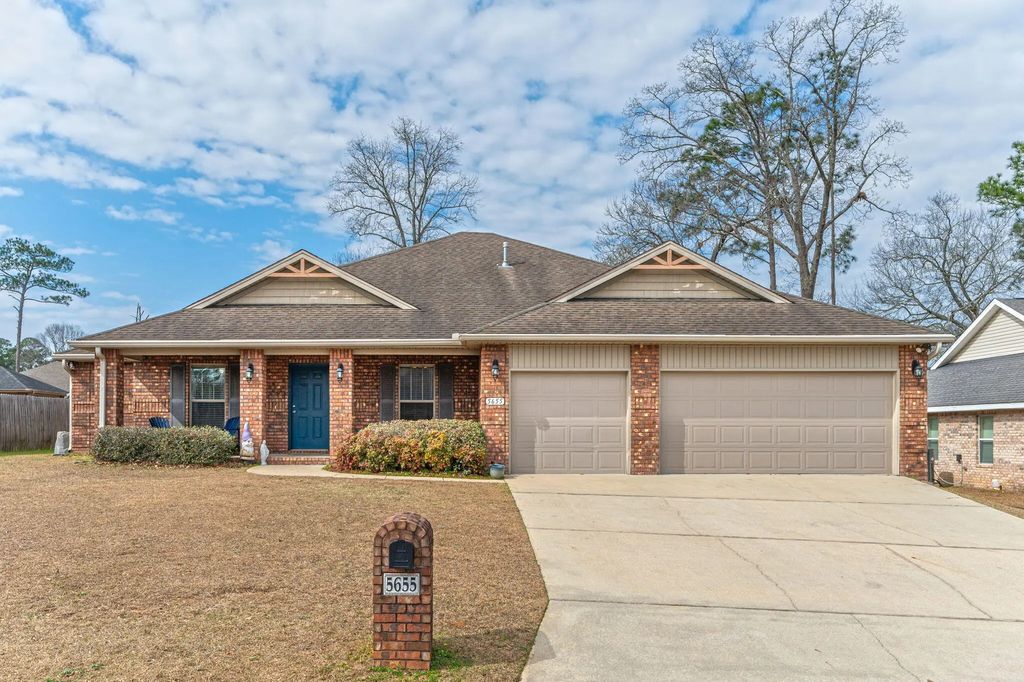 5655 North Brook Drive, Crestview