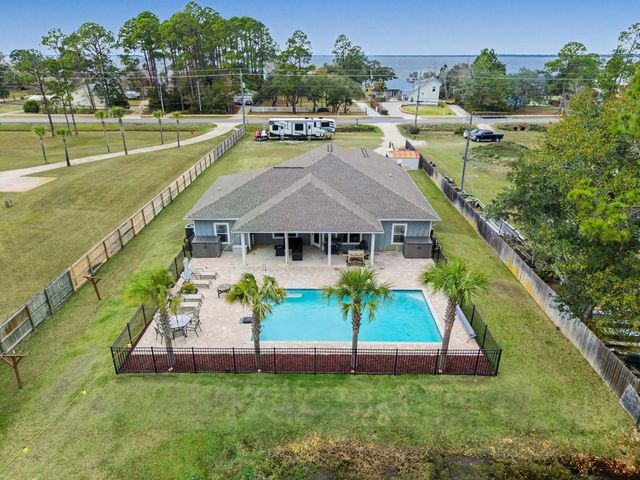 Photo of Listing #992012