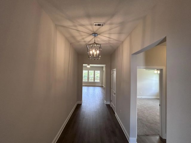 Photo of Listing #991211