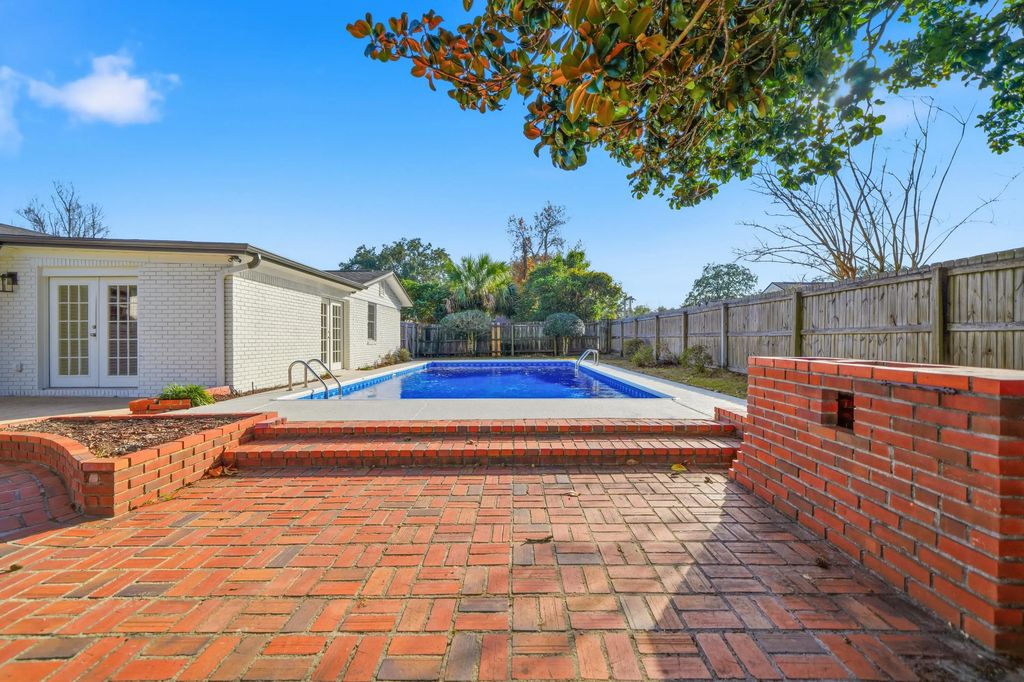 258 Nw Briarwood Circle, Fort Walton Beach