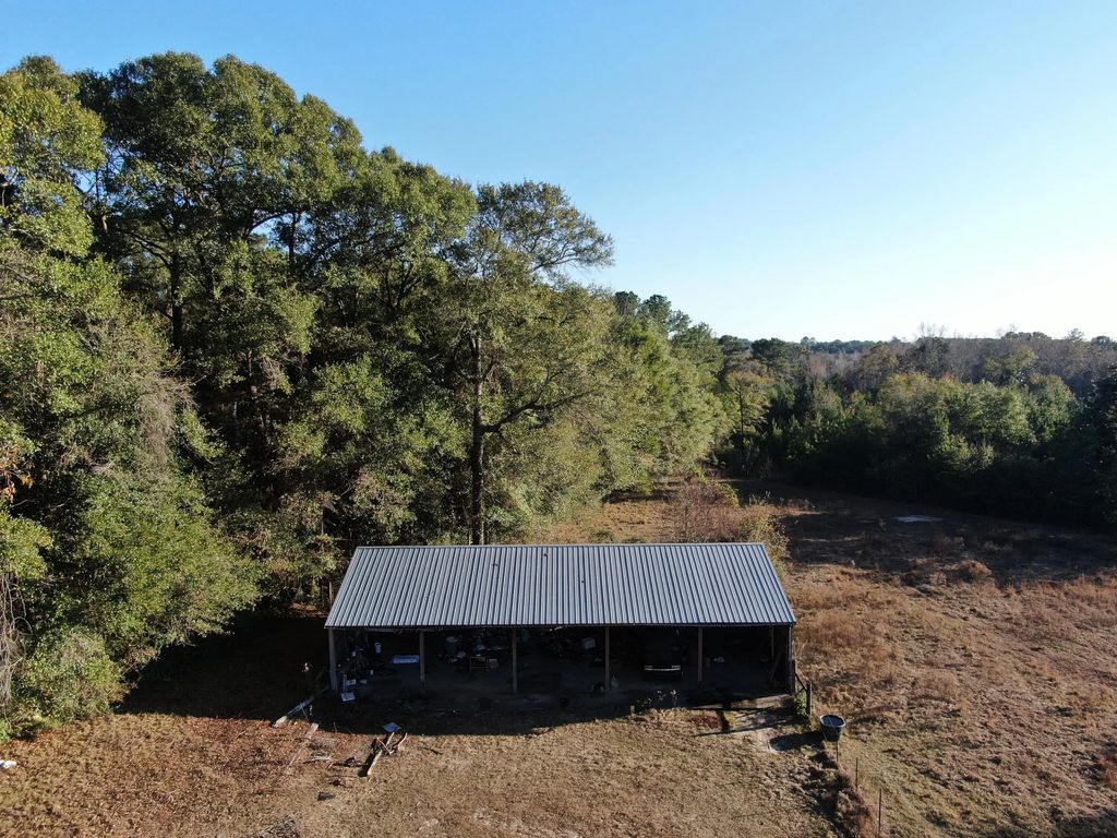 205 Varnum, Paxton