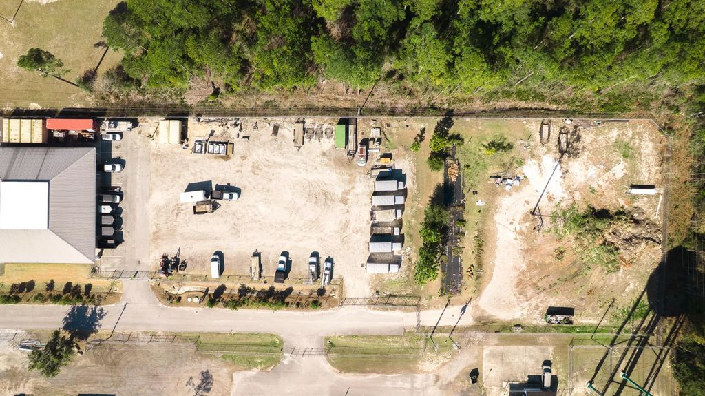 14 of 73 - 15167 Us-331, Freeport, FL