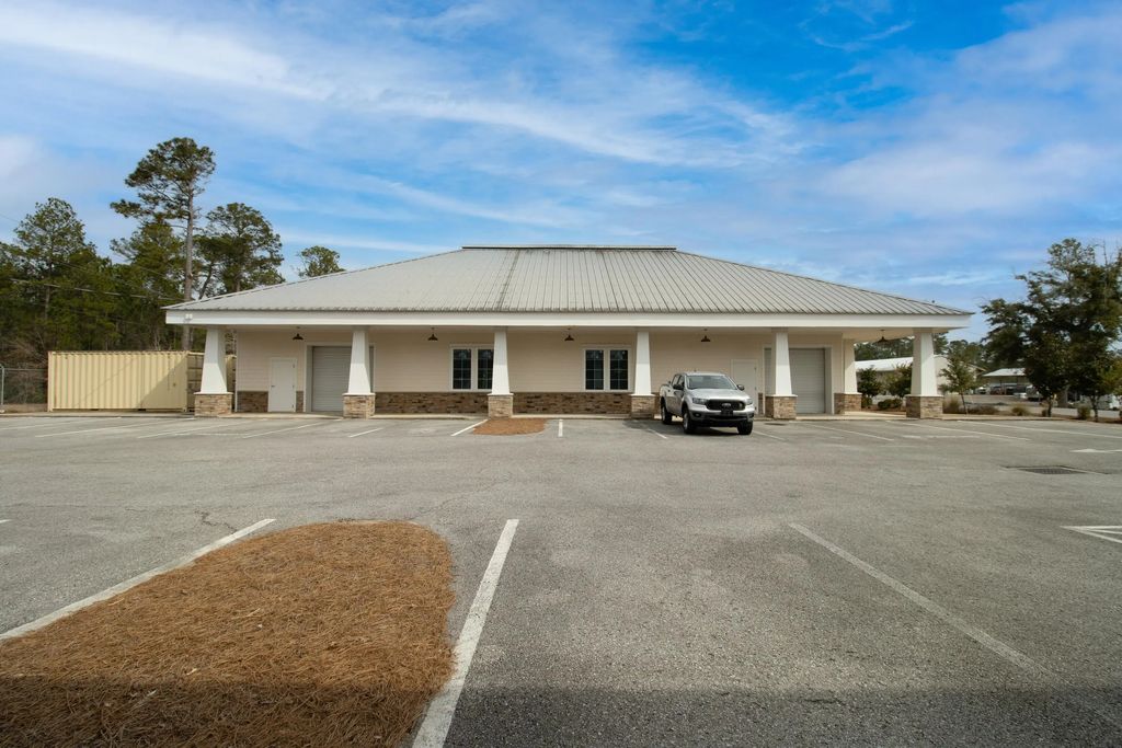 24 of 73 - 15167 Us-331, Freeport, FL