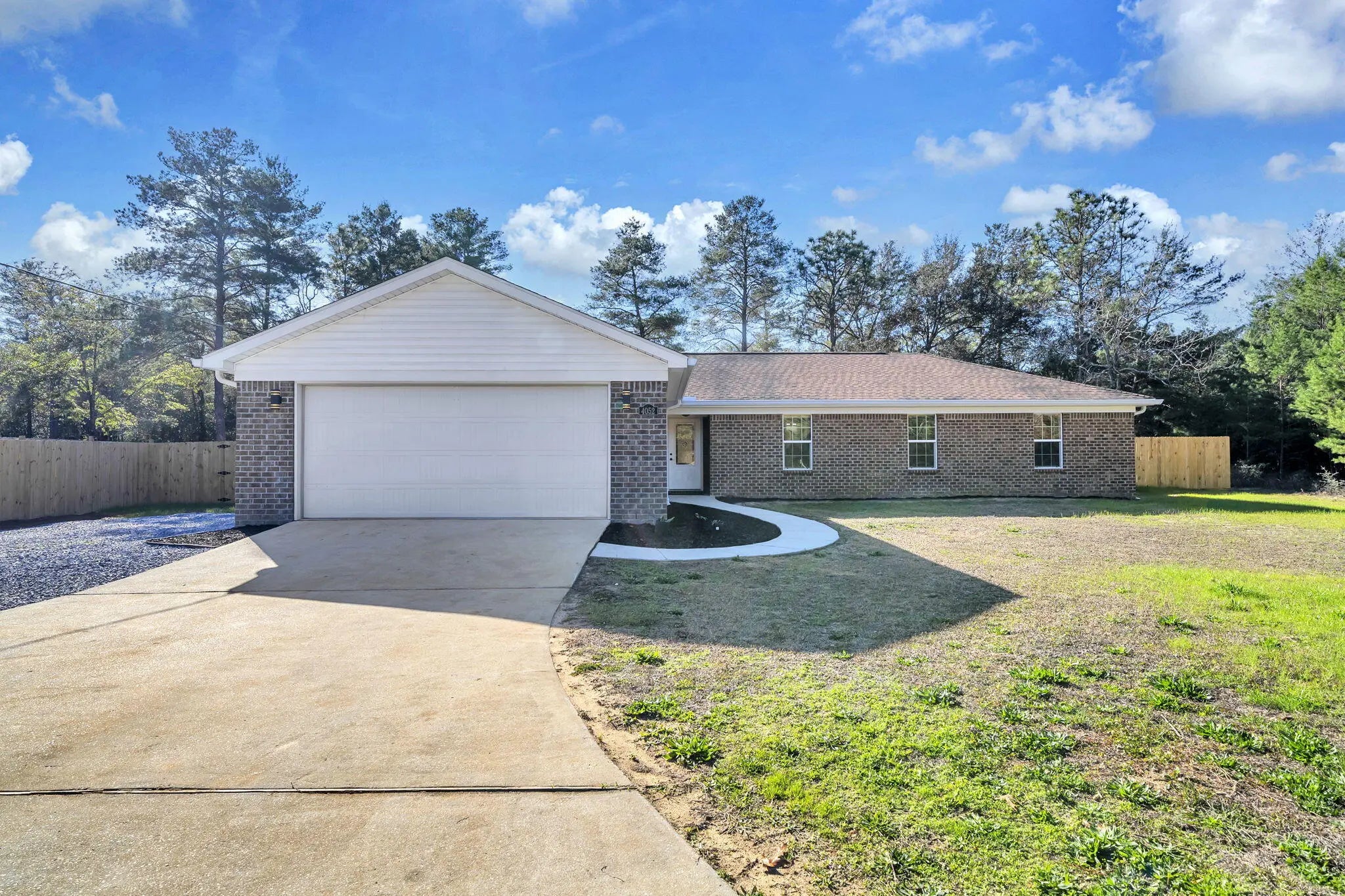 4052 Randi Road, Crestview