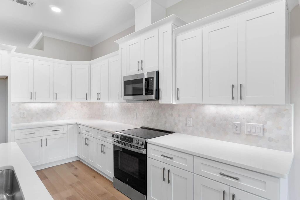 6752 Redfield Street, Navarre