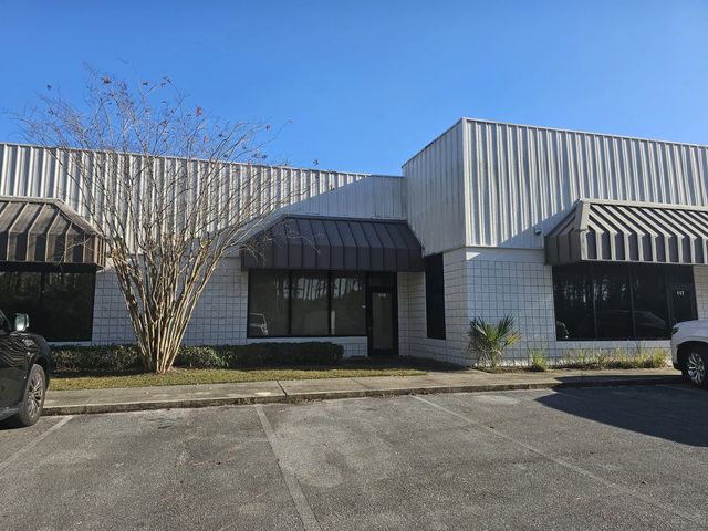 Photo of Listing #991449