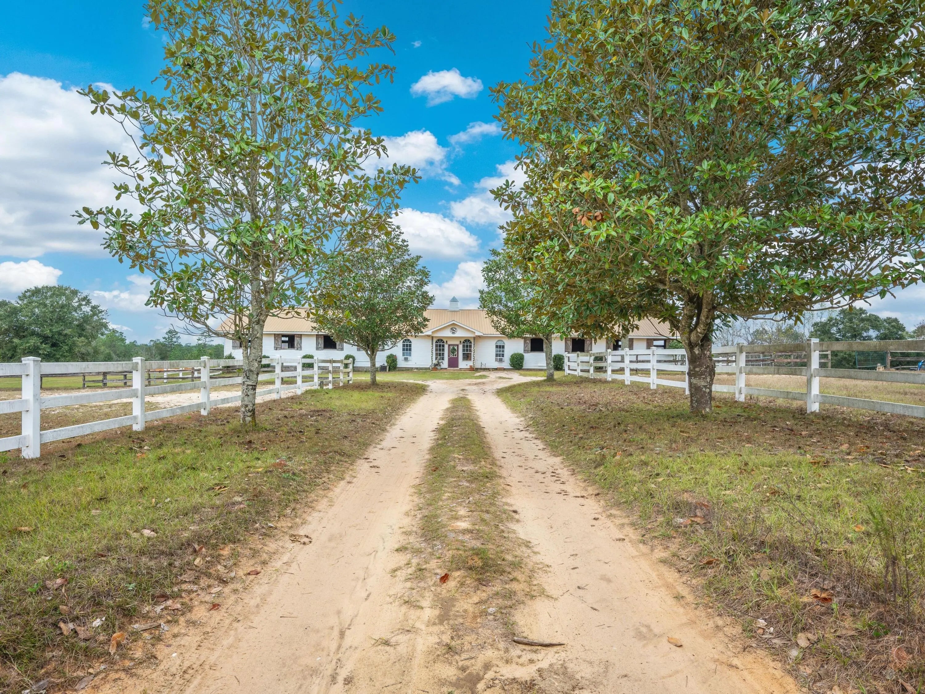 5020 Arena Road, Crestview