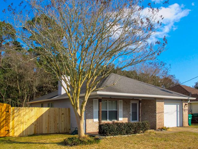 Photo of Listing #991835