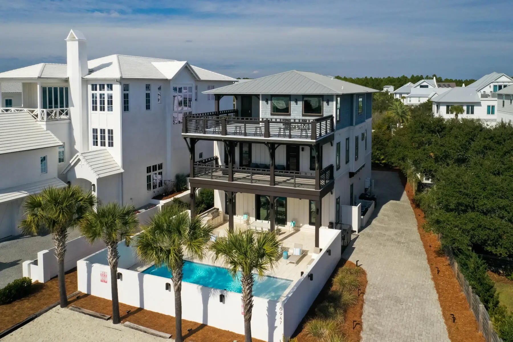 Photo of Listing #991833