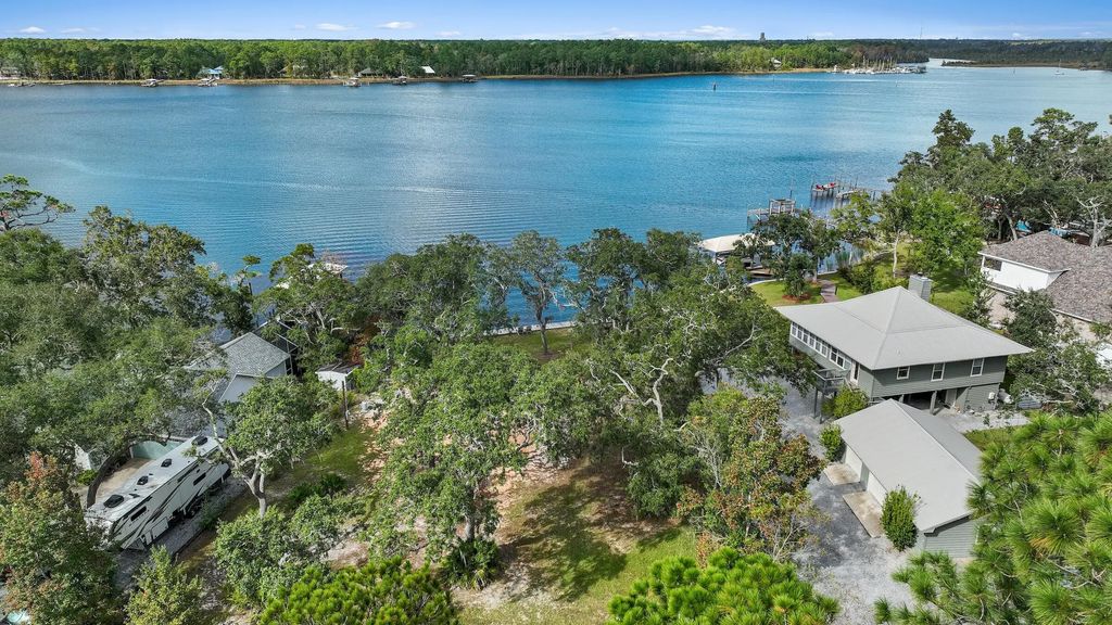 4 of 11 - 448 Holly Point Road, Freeport, FL