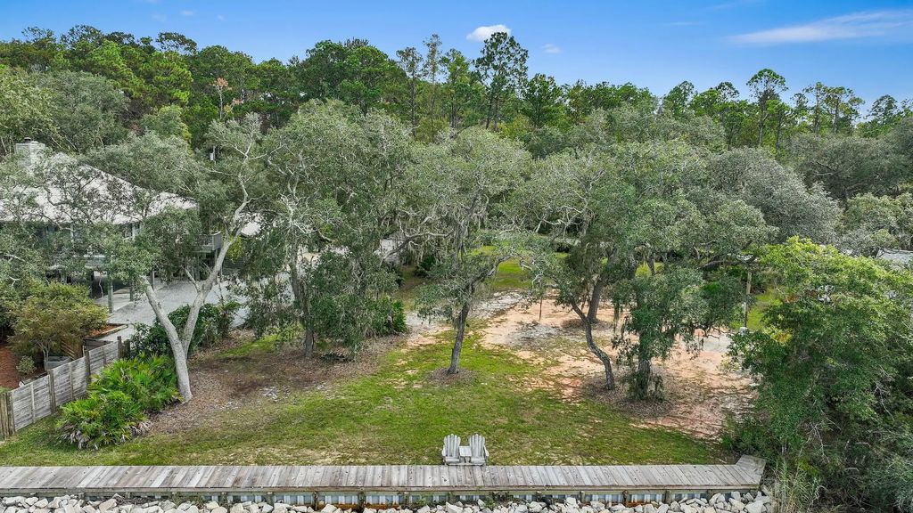 9 of 11 - 448 Holly Point Road, Freeport, FL