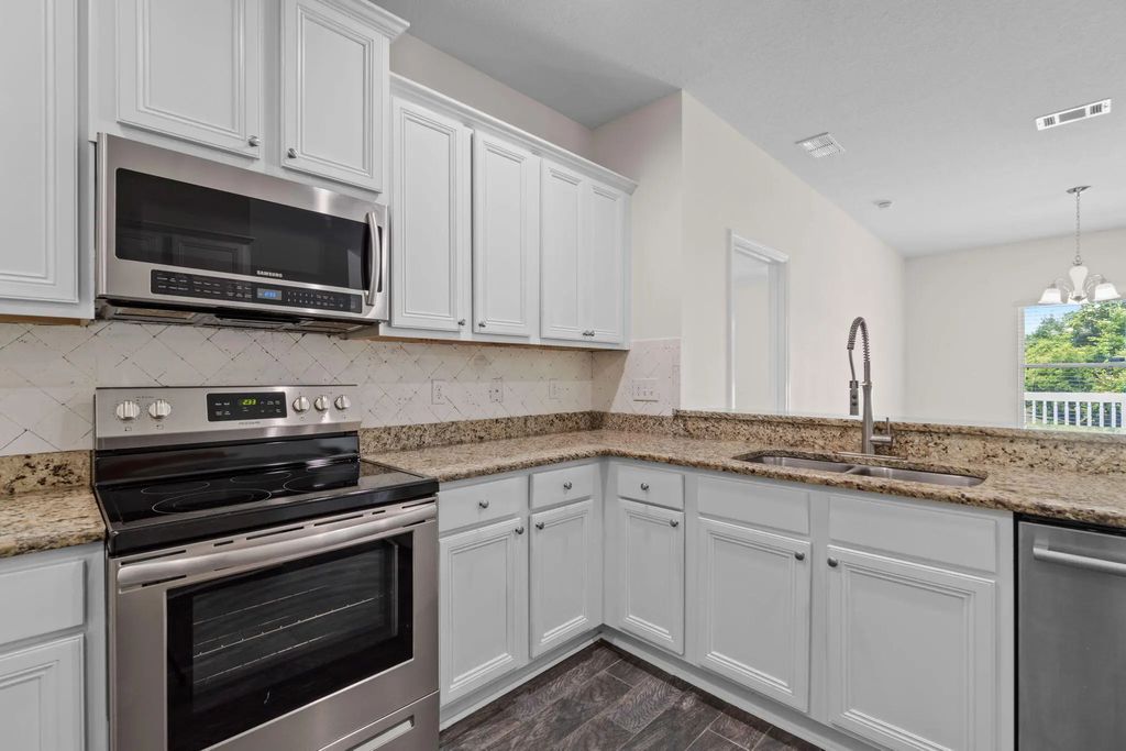 23 of 49 - 499 Fanny Ann Way, Freeport, FL