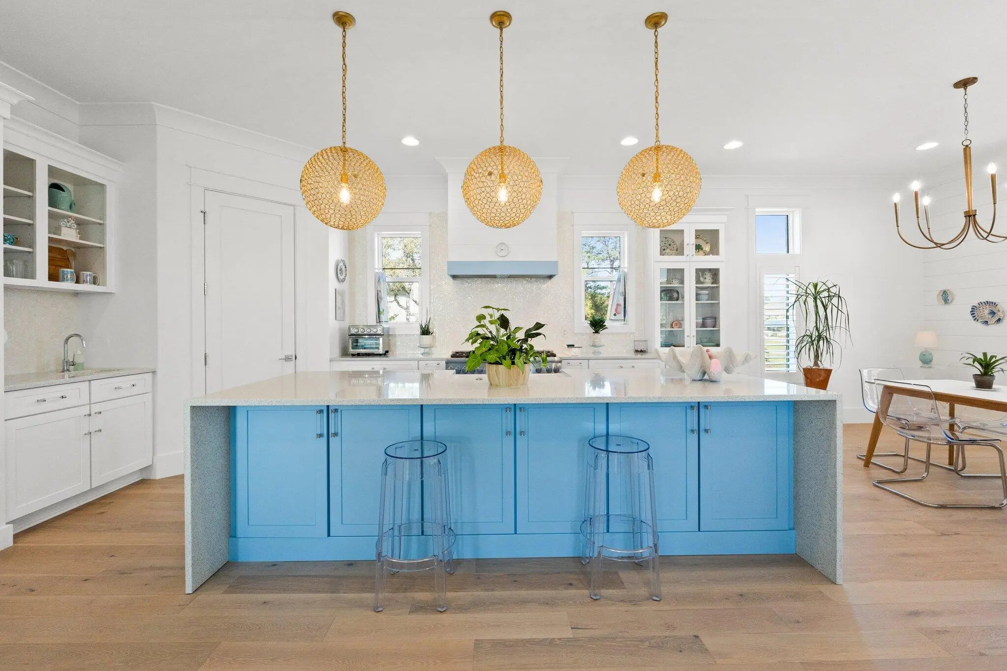 Photo of Listing #991974