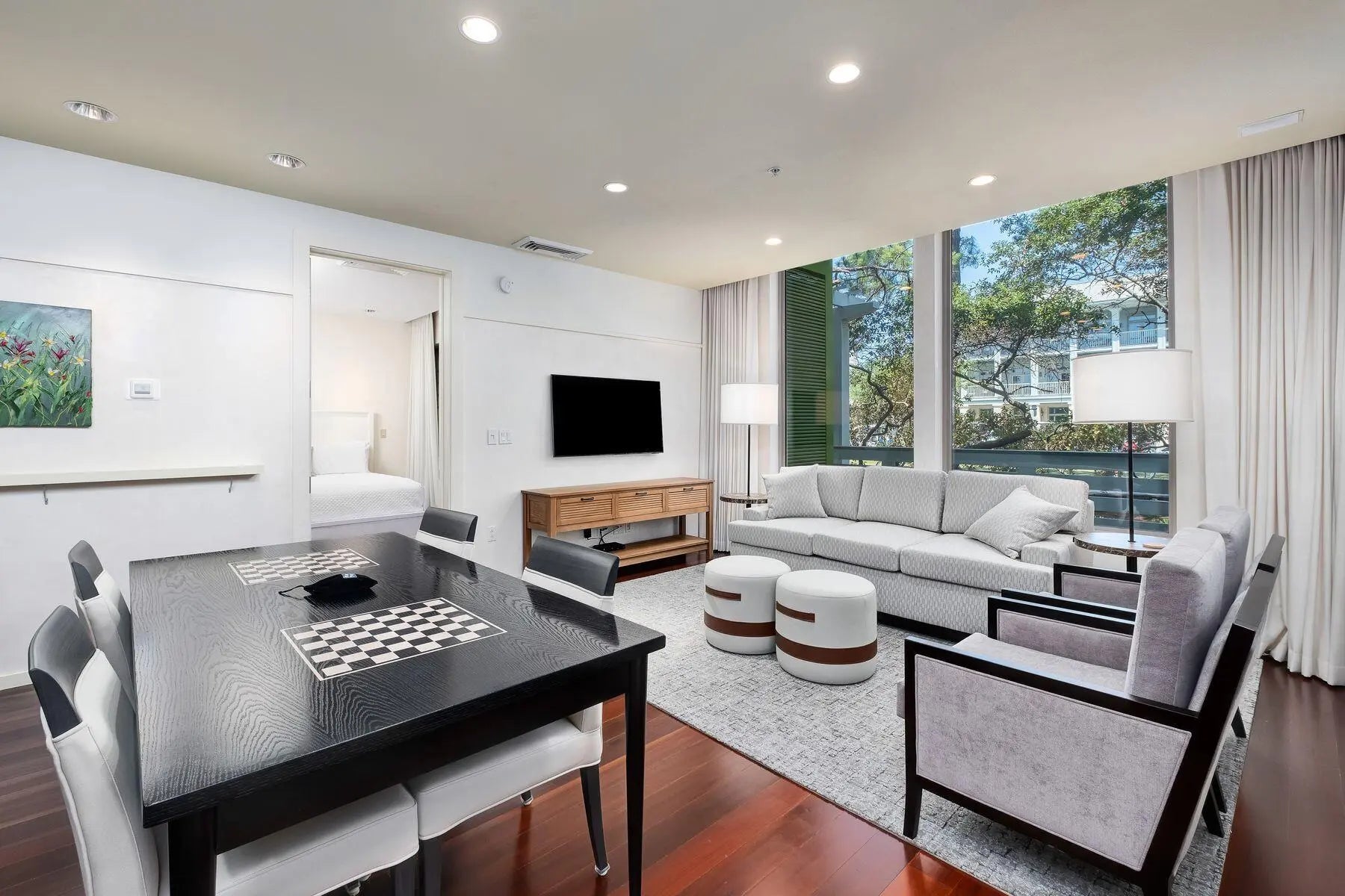 Photo of Listing #992149