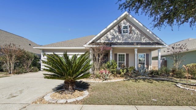 96 Mary Ellen Way, Freeport