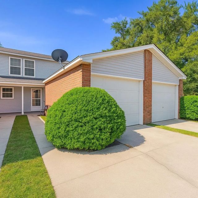 Photo of Listing #992186