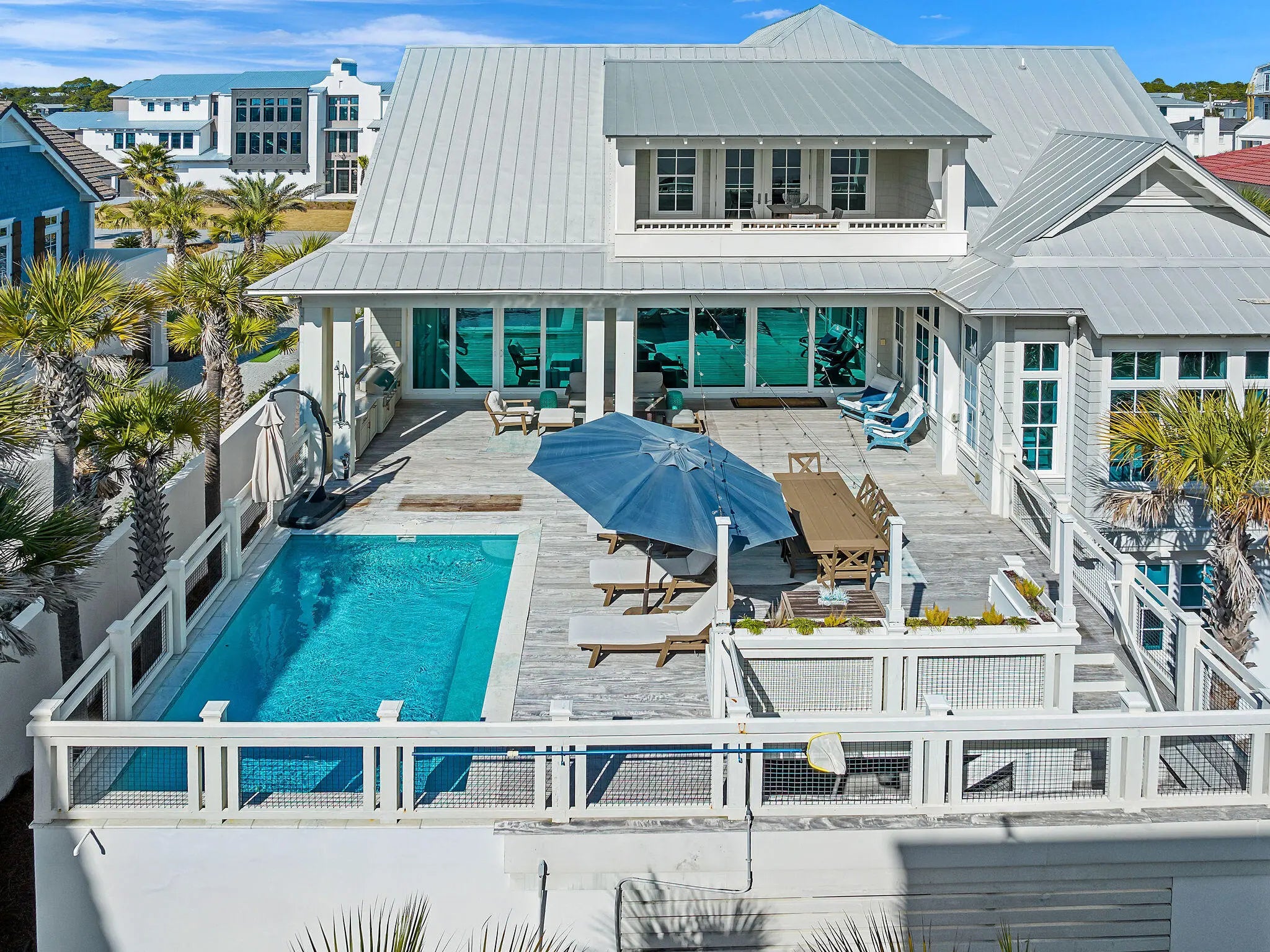 Photo of Listing #995275