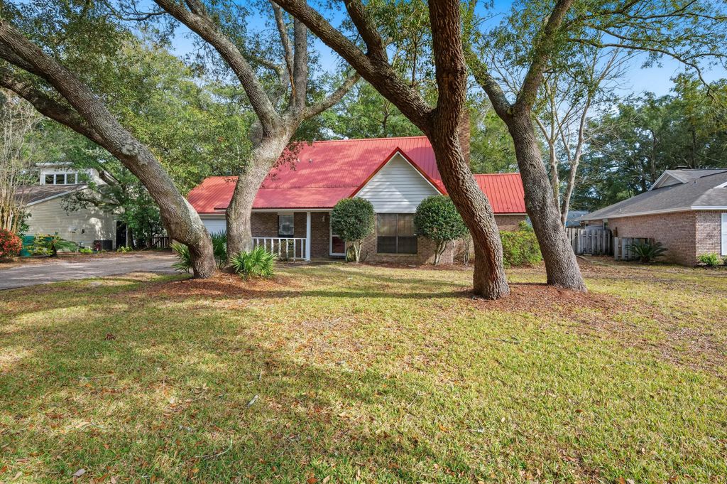 254 W Dominica Circle, Niceville