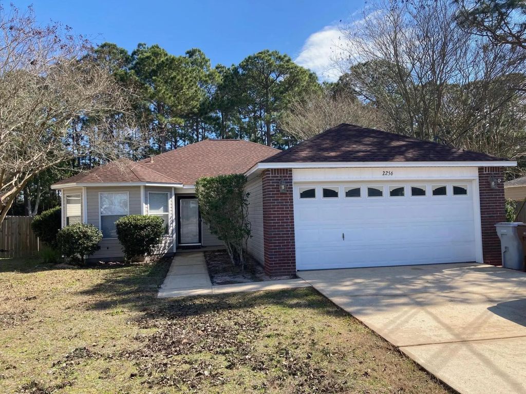 2256 Whispering Pines Boulevard, Navarre