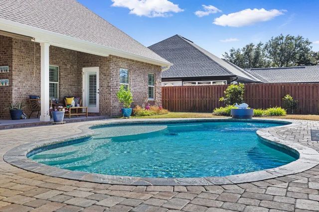 Photo of Listing #993033
