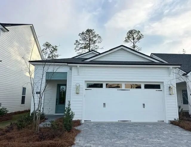 Photo of Listing #992848