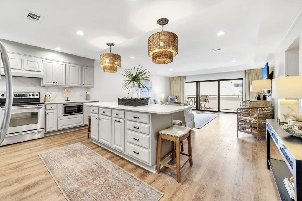 520 Gulf Shore Drive 209, Destin