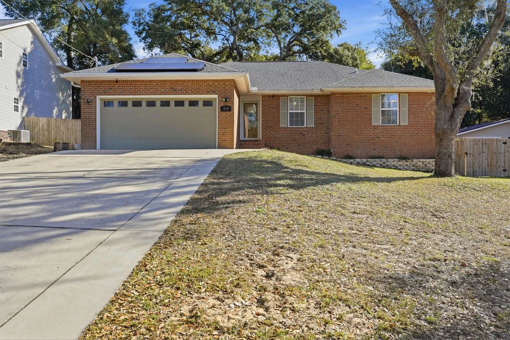 219 Cook Street, Niceville