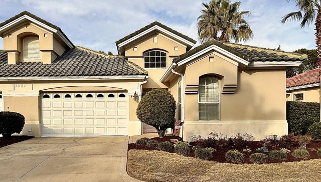 Photo of Listing #993393