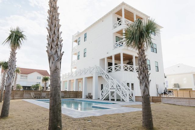 7944 Gulf Boulevard, Navarre