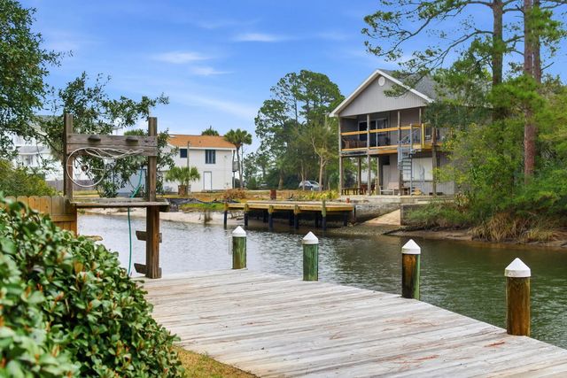 Photo of Listing #994203