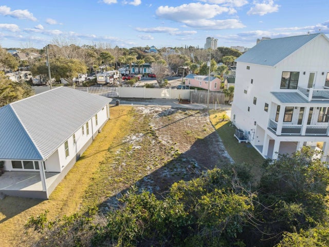 Photo of Listing #993527