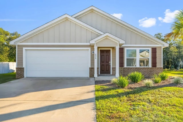 698 Whispering Creek Avenue, Freeport