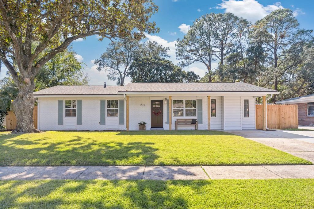 230 Sw Santa Rosa Street, Fort Walton Beach